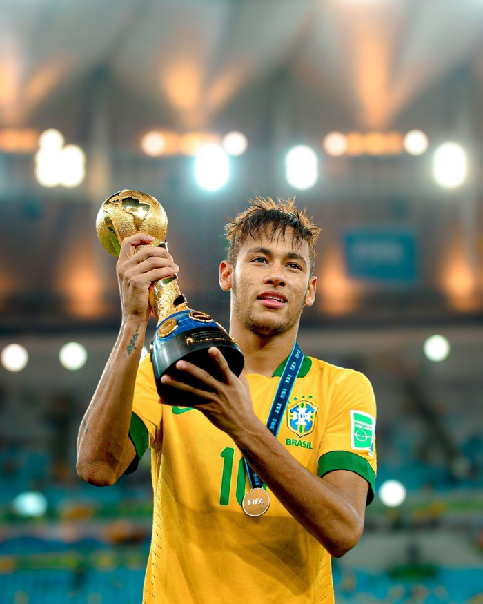 每体：拉菲尼亚今天回俱乐部康复训练，预计不会立即开始合练（每体：拉菲尼亚今日返队进行康复，短期内不参加合练）