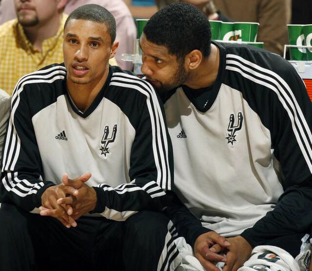 每体：莱万首选与巴萨续约，但也已开始研究其它联赛的报价（每体：莱万续约巴萨为先，已着手考虑其他联赛的报价）