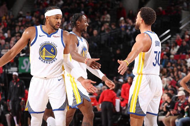 意媒：桑德兰想先租后买从米兰签圣地亚哥，已联系球员经纪人（意媒：桑德兰欲以租借+买断方式从米兰引进圣地亚哥，已与其经纪人接触）