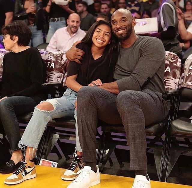 早报：拥有地表最强人类的从容感……怎么，你们没有吗？（早报：与地表最强人类同队的从容时刻……难道你们没有？）