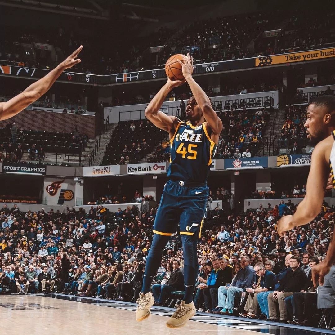 拜仁近11场欧冠均进球，阿森纳近12场主场小组赛／联赛全零封（拜仁欧冠11连场破门，阿森纳主场小组赛／联赛12连零封）