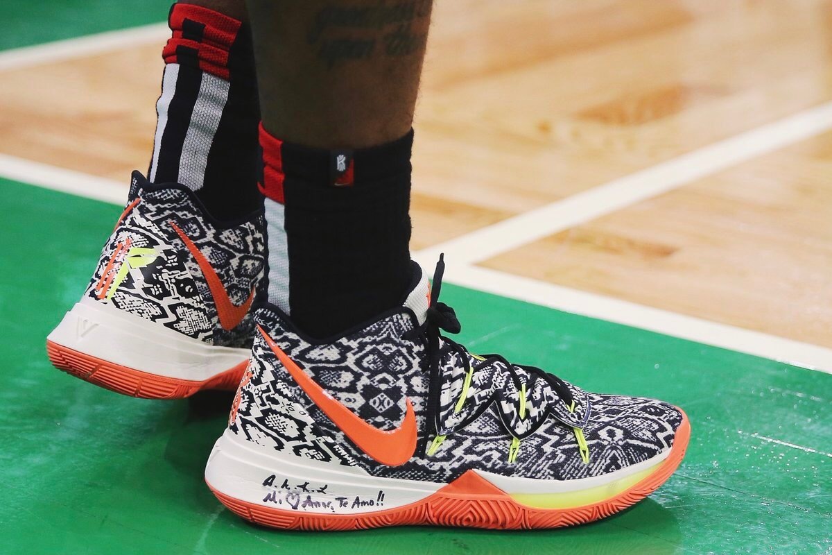 沃尔夫斯堡vs勒沃库森：马耶尔、阿诺德首发，希克、格里马尔多出战（沃尔夫斯堡对阵勒沃库森：马耶尔、阿诺德先发，希克、格里马尔多登场）