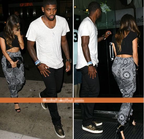 创历史，埃因霍温是首支正式比赛在安菲尔德打进3球的荷兰球队（埃因霍温改写纪录：首支在安菲尔德正式赛攻入3球的荷兰队）