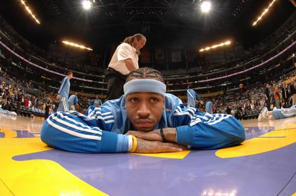 热火遭遇赛季最长的4连败，排名跌至东部第8（热火陷入赛季最长四连败，排名下滑至东部第八）