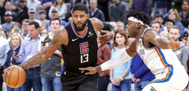 乌姆蒂蒂：费基尔不伤能效力皇马巴萨，苏牙是好人梅西最伟大（乌姆蒂蒂：若非伤病费基尔可效力皇马或巴萨，苏亚雷斯是好人，梅西最伟大）